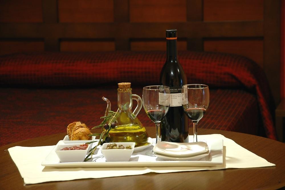 Hotel Salat Resort Лес Борхес Бланкес Стая снимка