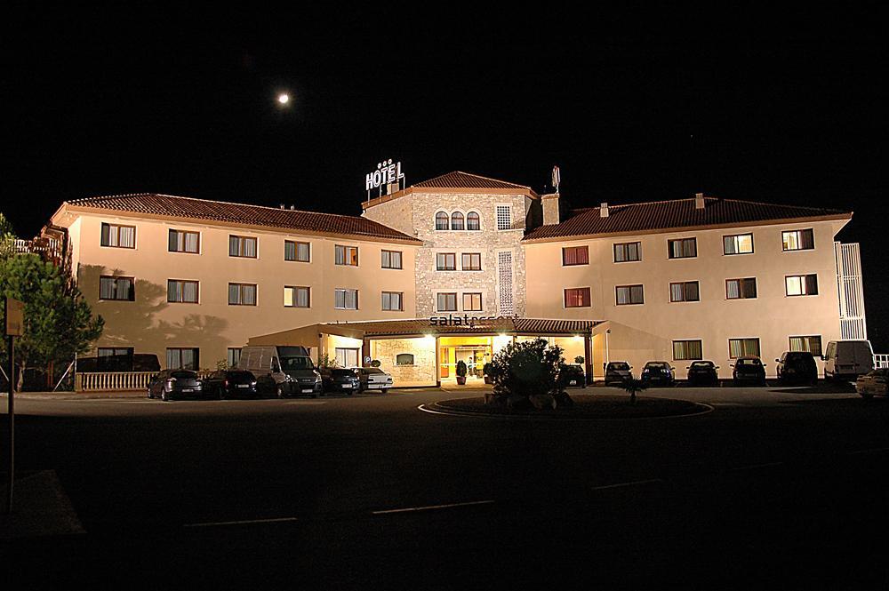 Hotel Salat Resort Лес Борхес Бланкес Екстериор снимка